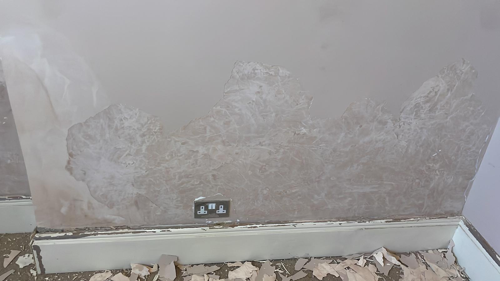 Repair - Interior, Corner, Skirting, Stripping